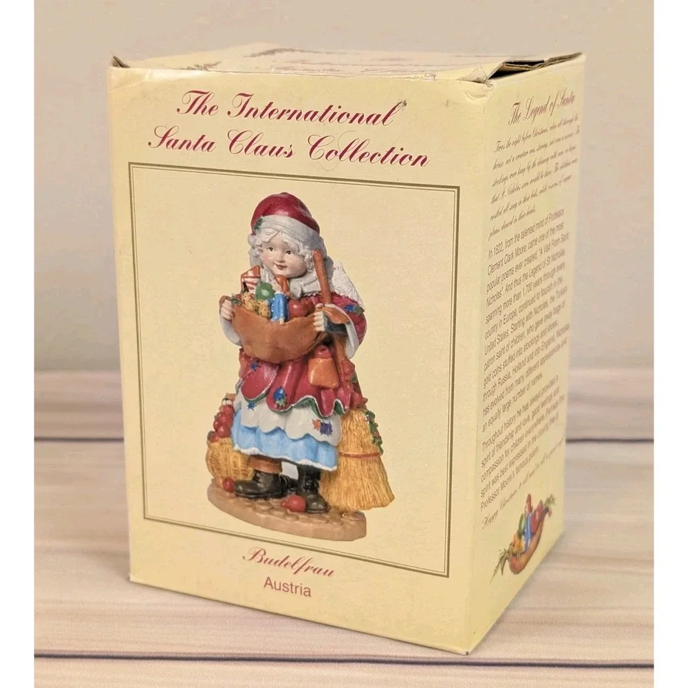 Budelfrau AUSTRIA SC55 International Santa Claus Collection Mrs. Claus